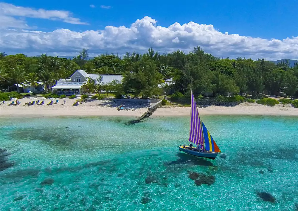 Pointe d’Esny & Blue Bay